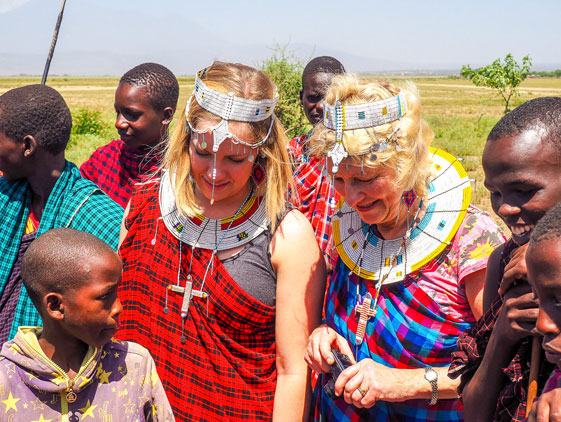 Masai-Culture-with-tourist